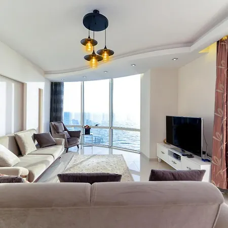 2 Bedroom With Full Sea View At Beach Front 아파트
